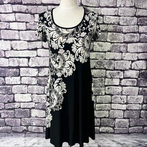 Tiana B. Black & Ivory Short Sleeve Scoop Neck Dress Size 12